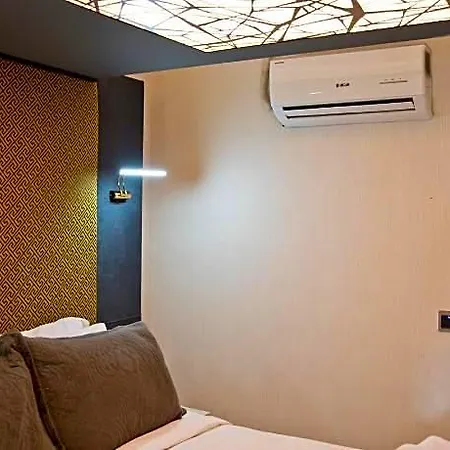 Yakut Hotel 2*
